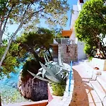 Hraste Hvar *