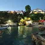 Hraste Hvar *