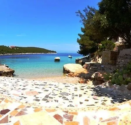 Апартаменти Hraste Hvar *