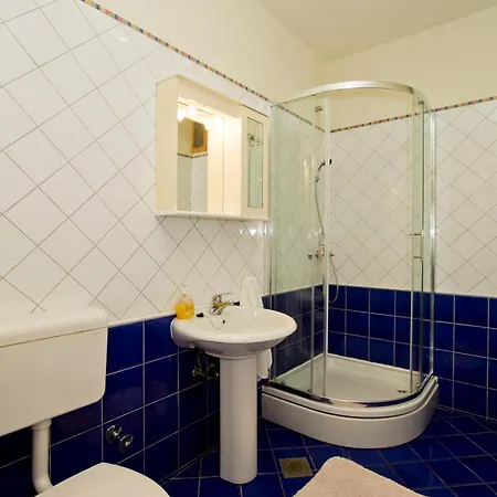 Hraste Hvar Апартаменти *