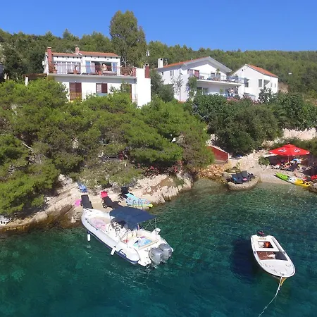 Hraste Hvar * 흐바르