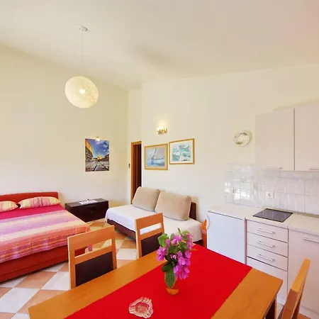 Hraste Hvar Апартаменти *