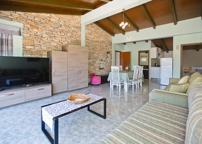 Hraste Hvar Хвар