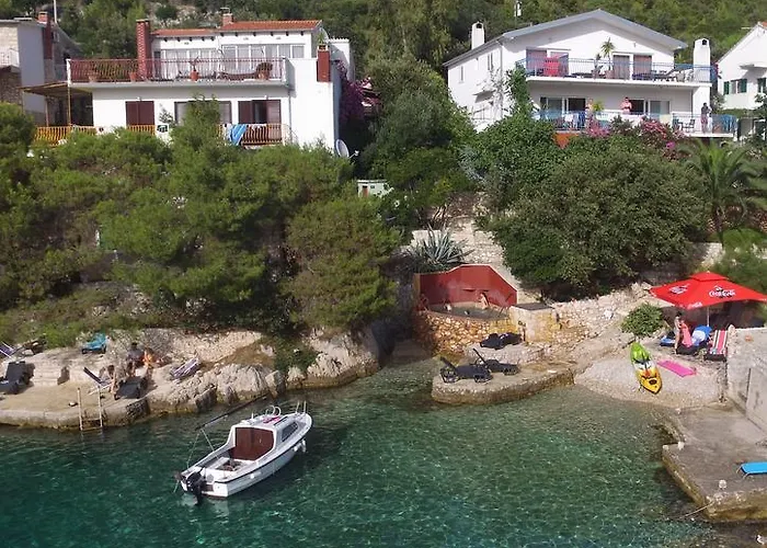 Hraste Hvar Хвар