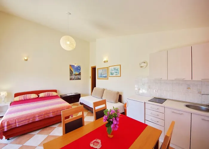 Hraste Hvar Апартаменты *