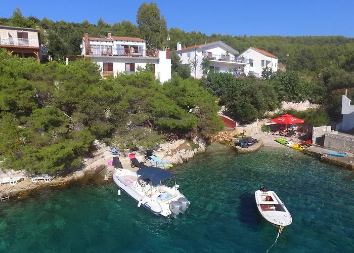 Hraste Hvar * フヴァル