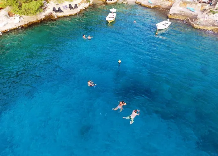 Hraste Hvar フヴァル